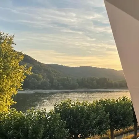 _ferienhaus Rheinzeit 614 Schoenes Haus Direkt Am Rhein Leutesdorf