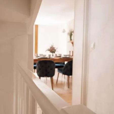 Casa de Férias _ferienhaus Rheinzeit 614 Schoenes Haus Direkt Am Rhein Leutesdorf