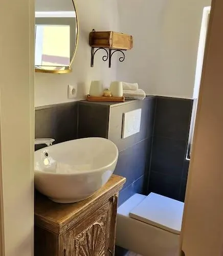 _ferienhaus Rheinzeit 614 Schoenes Haus Direkt Am Rhein 度假居 *