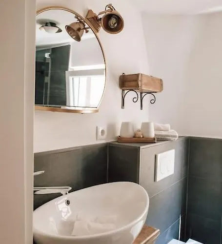 Casa vacanze _ferienhaus Rheinzeit 614 Schoenes Haus Direkt Am Rhein *