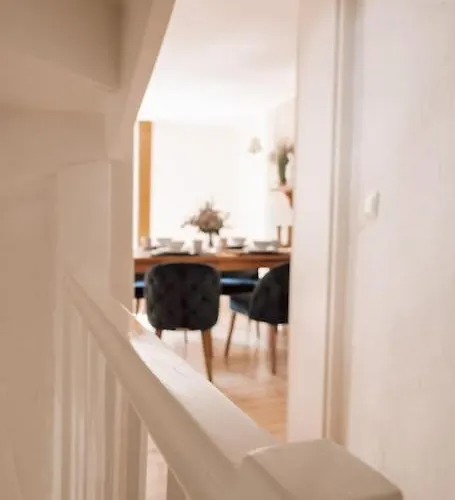 Casa vacanze _ferienhaus Rheinzeit 614 Schoenes Haus Direkt Am Rhein Leutesdorf